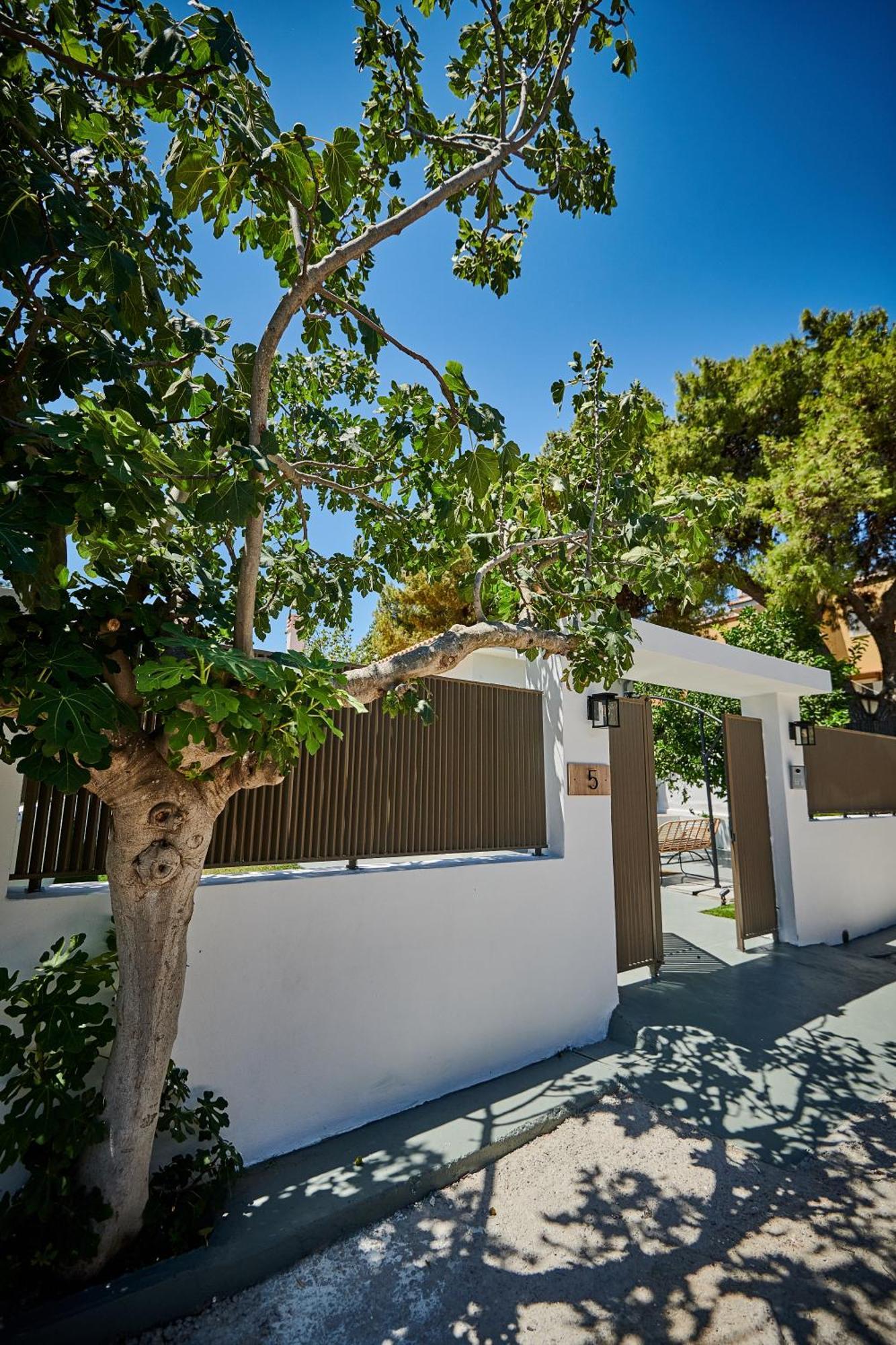 The Lemon House Apartment Artemida  Luaran gambar
